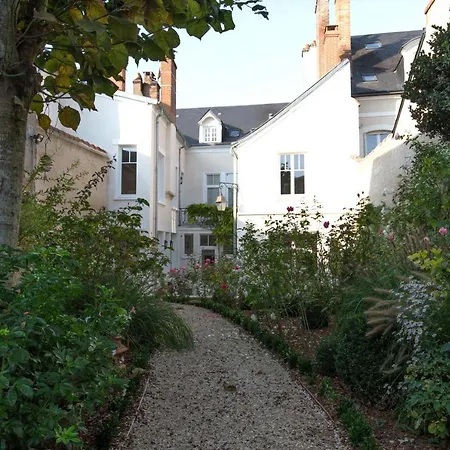 Room In Guest Room - This 10Th Century Home Sits In An Extraordinary Setting In The Center Of Orleans-2